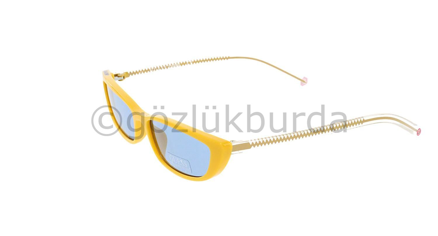 Guess GU8210 39V Kadın Güneş Gözlüğü