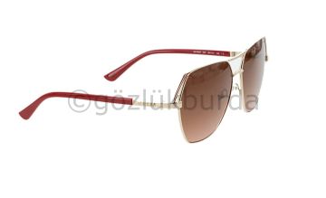 Guess GU7825 32F Kadın Güneş Gözlüğü